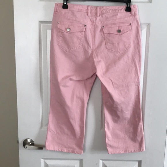 So cute size 14 petite stretch material jeans!! 🌷 - Picture 3 of 4